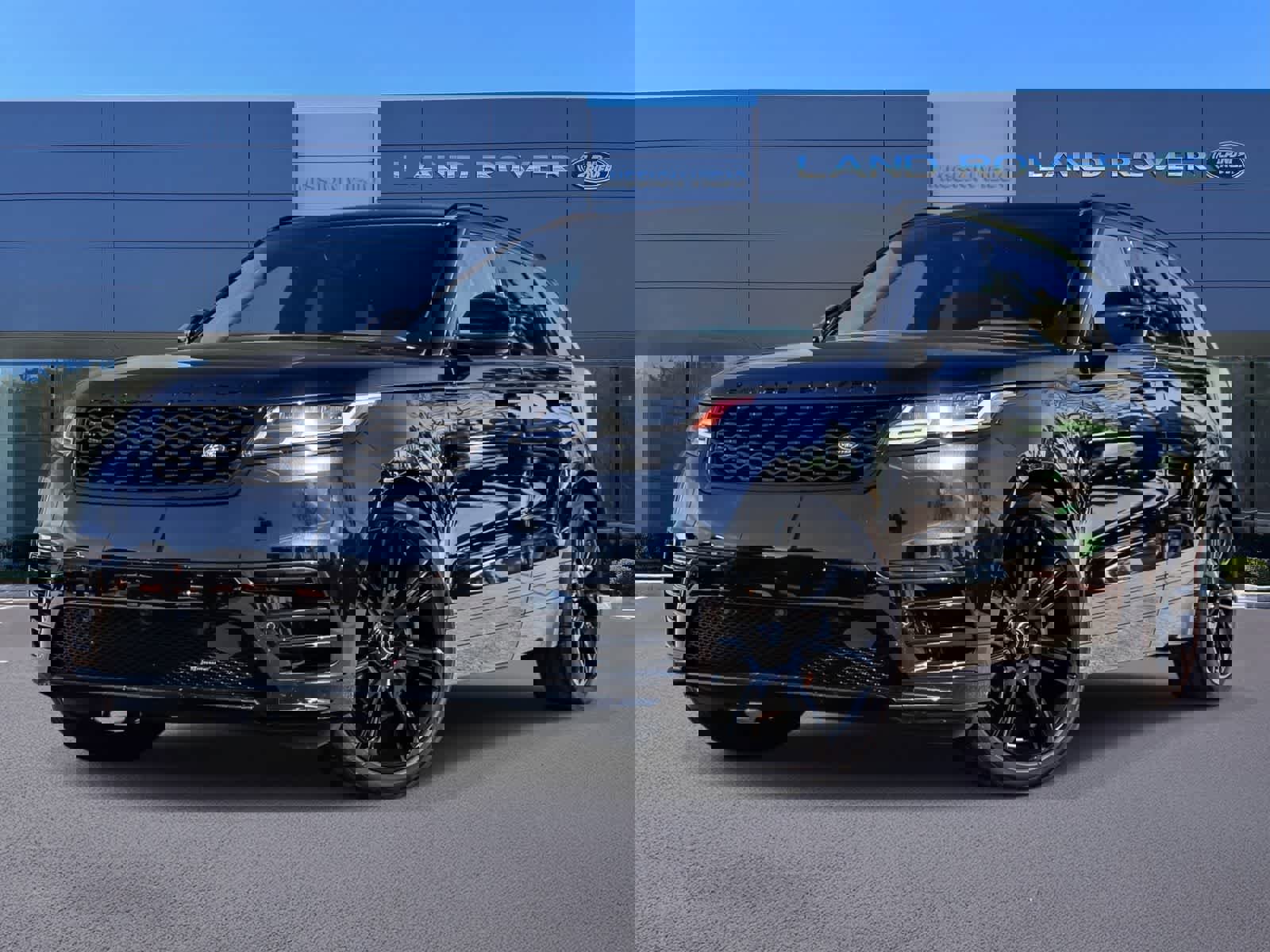 Used 2023 Land Rover Range Rover Velar HST image 1