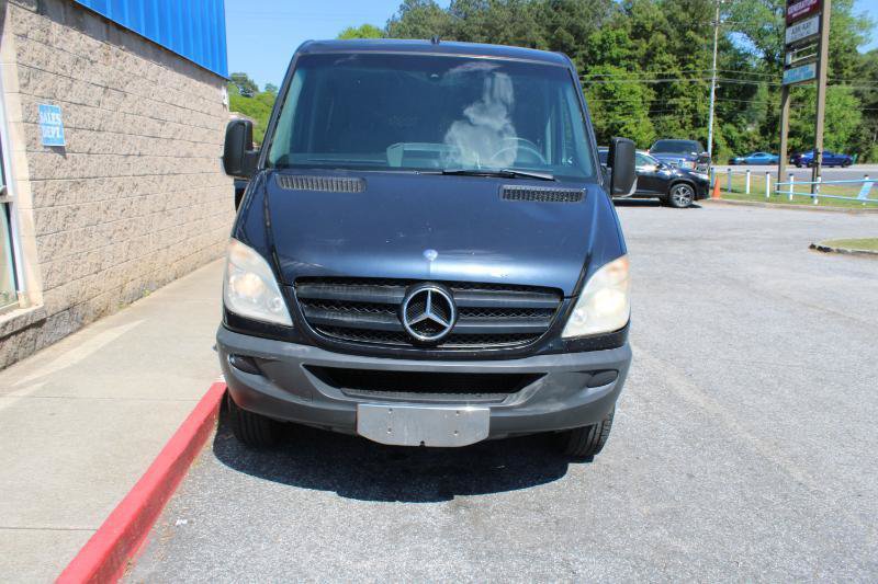Used 2012 Mercedes-Benz Sprinter 2500 image 2