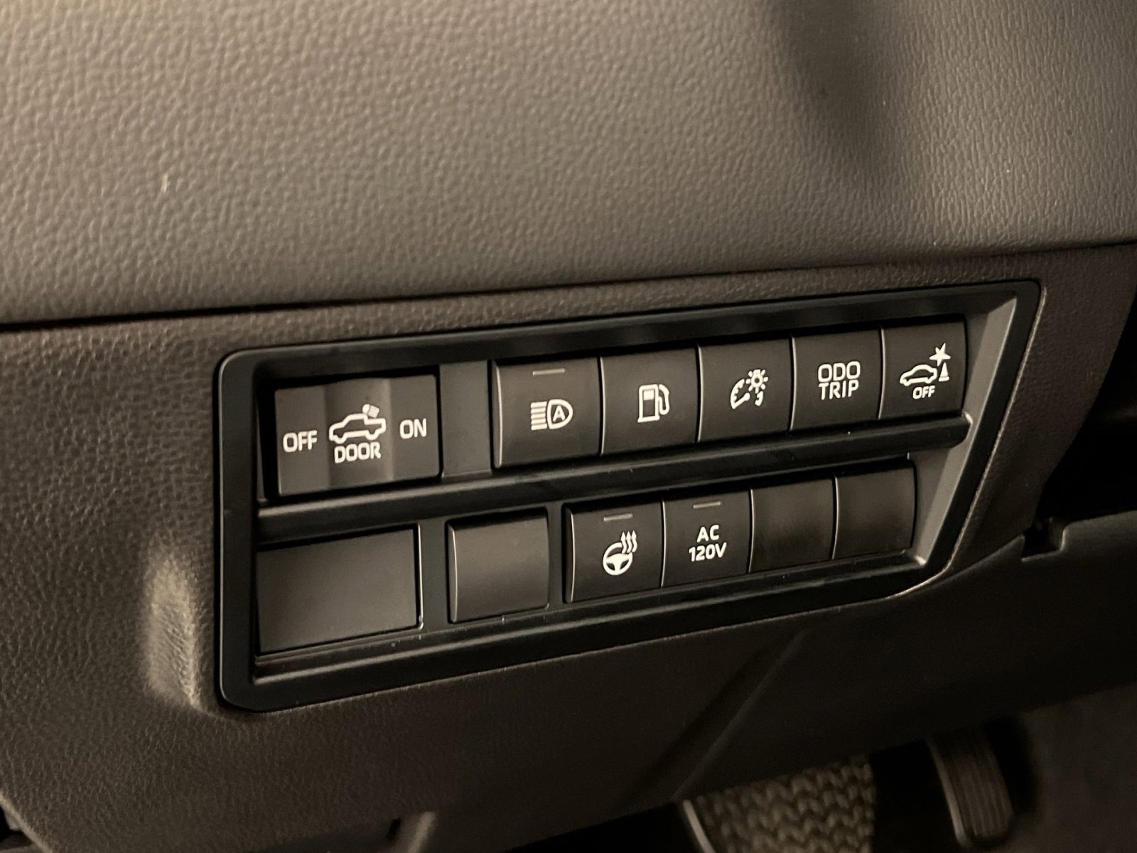 Used 2024 Toyota Tundra Limited image 30