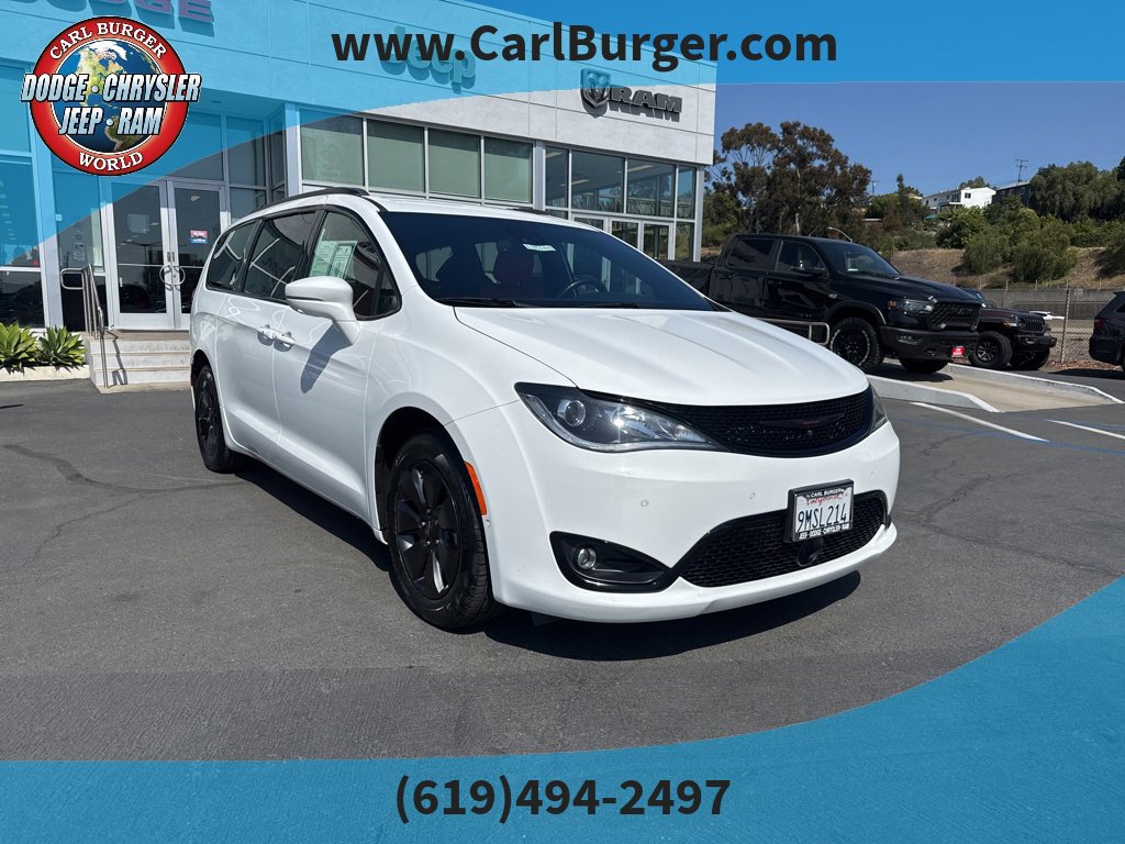 Certified 2020 Chrysler Pacifica Limited w/ Quick Oder Package 2EV RED-S FWD image 1