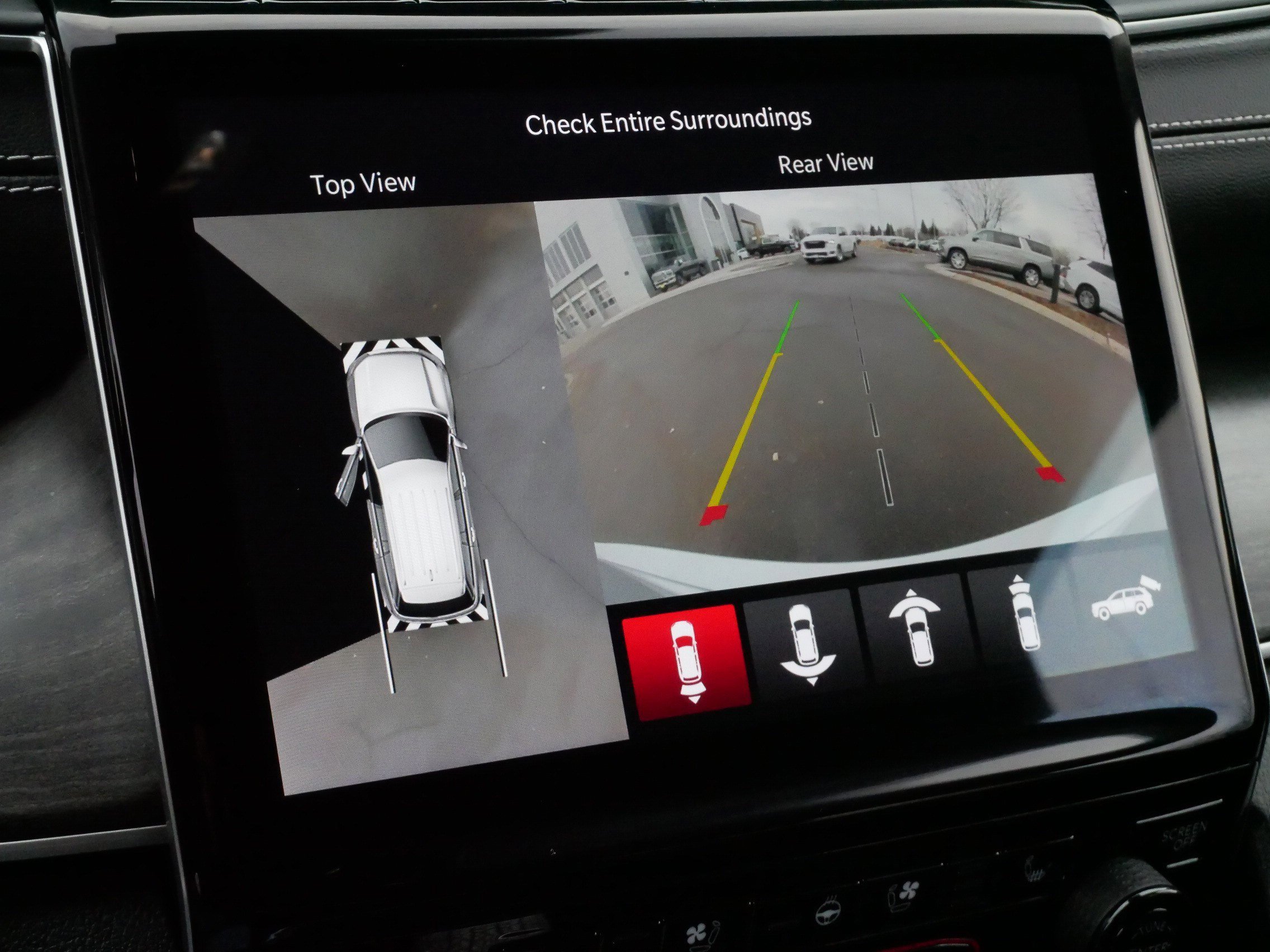 Used 2023 Jeep Grand Cherokee Limited w/ Luxury Tech Group II image 33