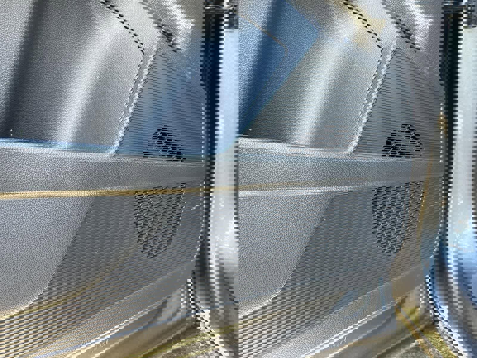 Used 2024 Volkswagen Taos SE image 35