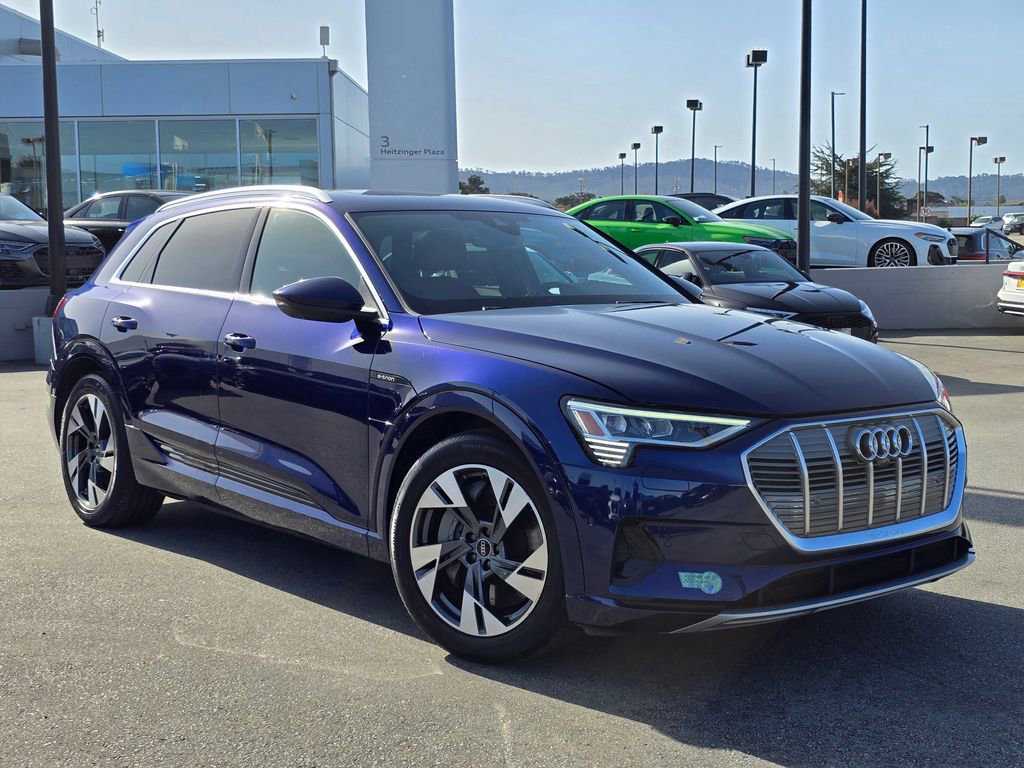 Used 2023 Audi e-tron Premium Plus w/ Premium Plus Package image 1