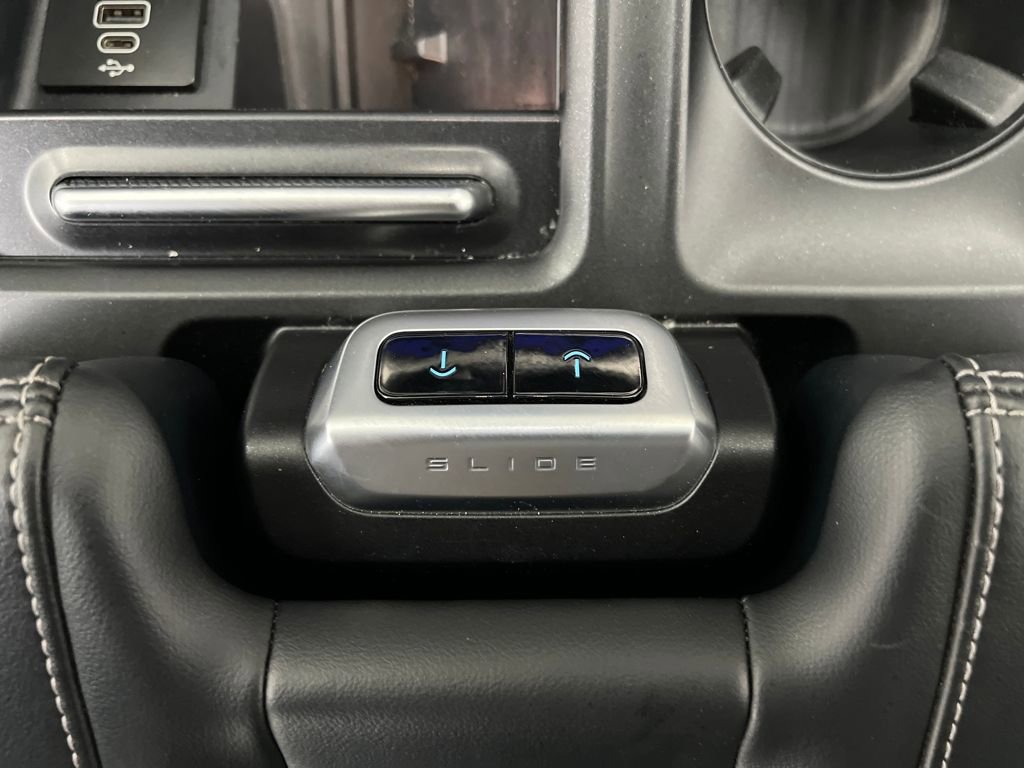 Used 2025 Ford Expedition Platinum AWD/4WD image 52