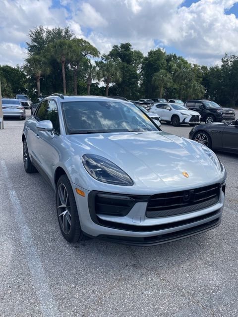 Used 2026 Porsche Macan Turbo AWD/4WD image 5