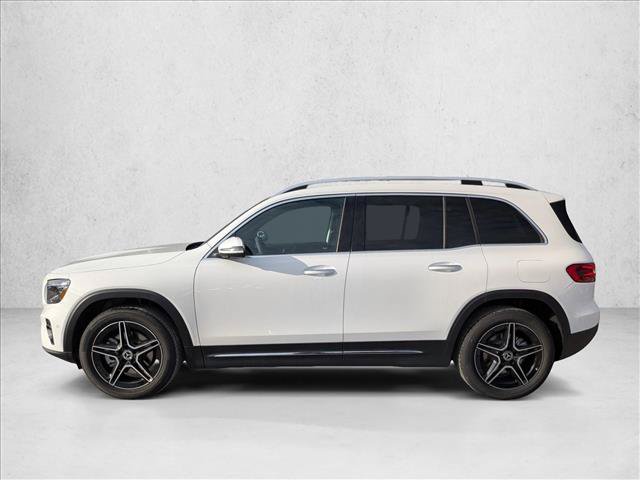 Used 2026 Mercedes-Benz GLB 250 4MATIC image 5