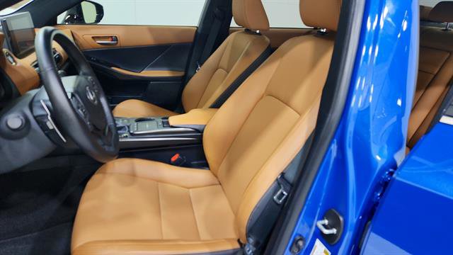 Used 2023 Lexus IS 300 w/ Comfort Package image 12