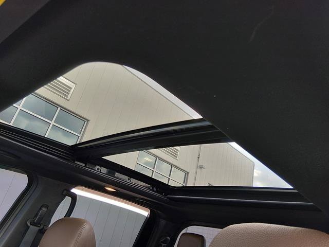 Used 2021 Nissan Titan Platinum Reserve w/ Moonroof Package AWD/4WD image 9