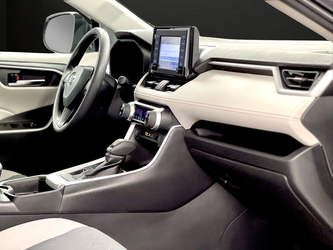 Used 2019 Toyota RAV4 XLE w/ All Weather Liner Package AWD/4WD image 20