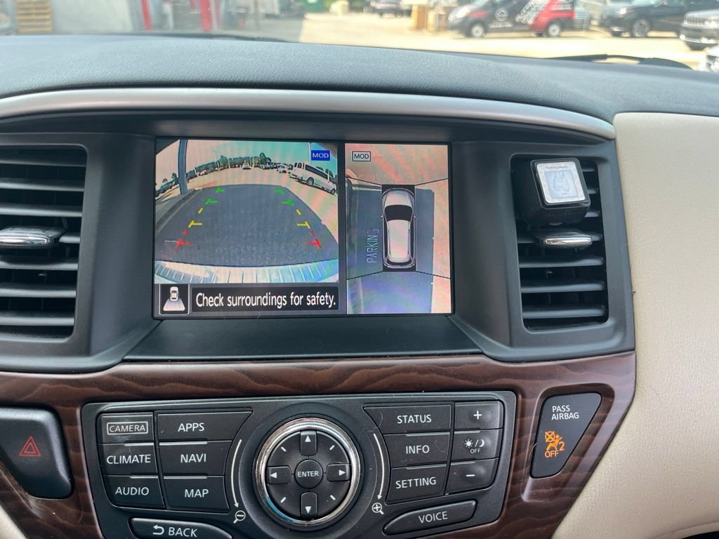 Used 2017 Nissan Pathfinder Platinum FWD image 25