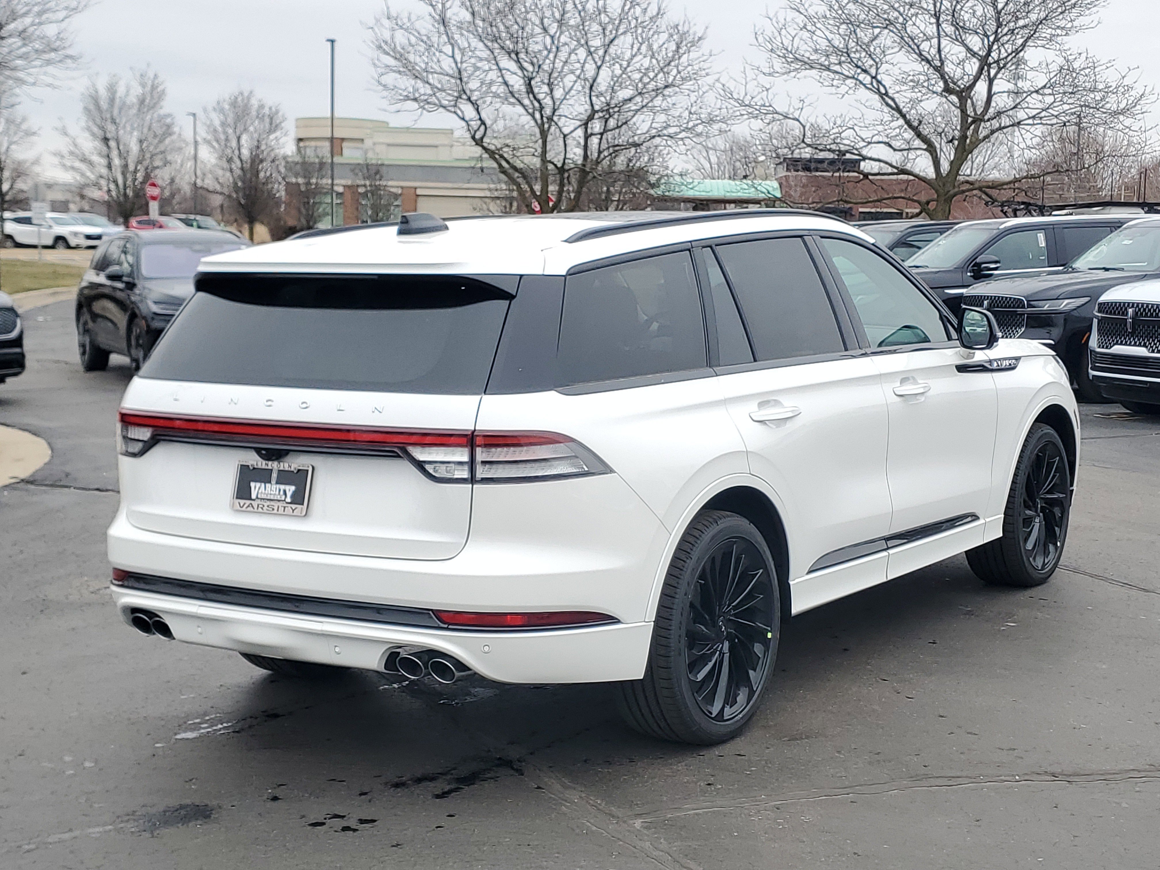 New 2026 Lincoln Aviator Reserve image 4