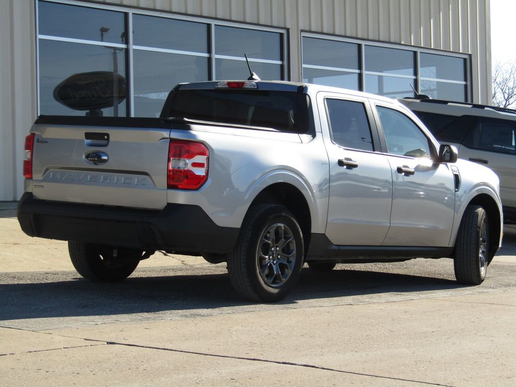 Used 2024 Ford Maverick XLT image 3