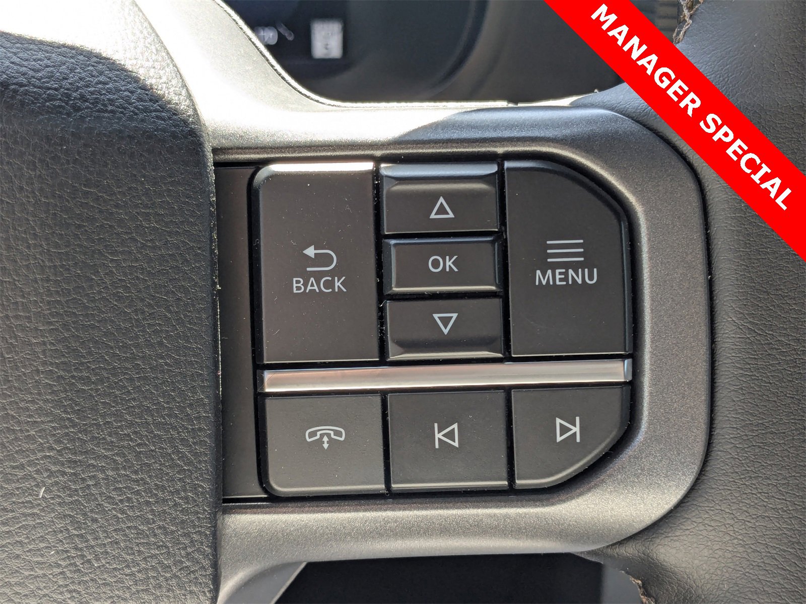 New 2025 Ford F150 Lariat w/ Equipment Group 502A High image 6