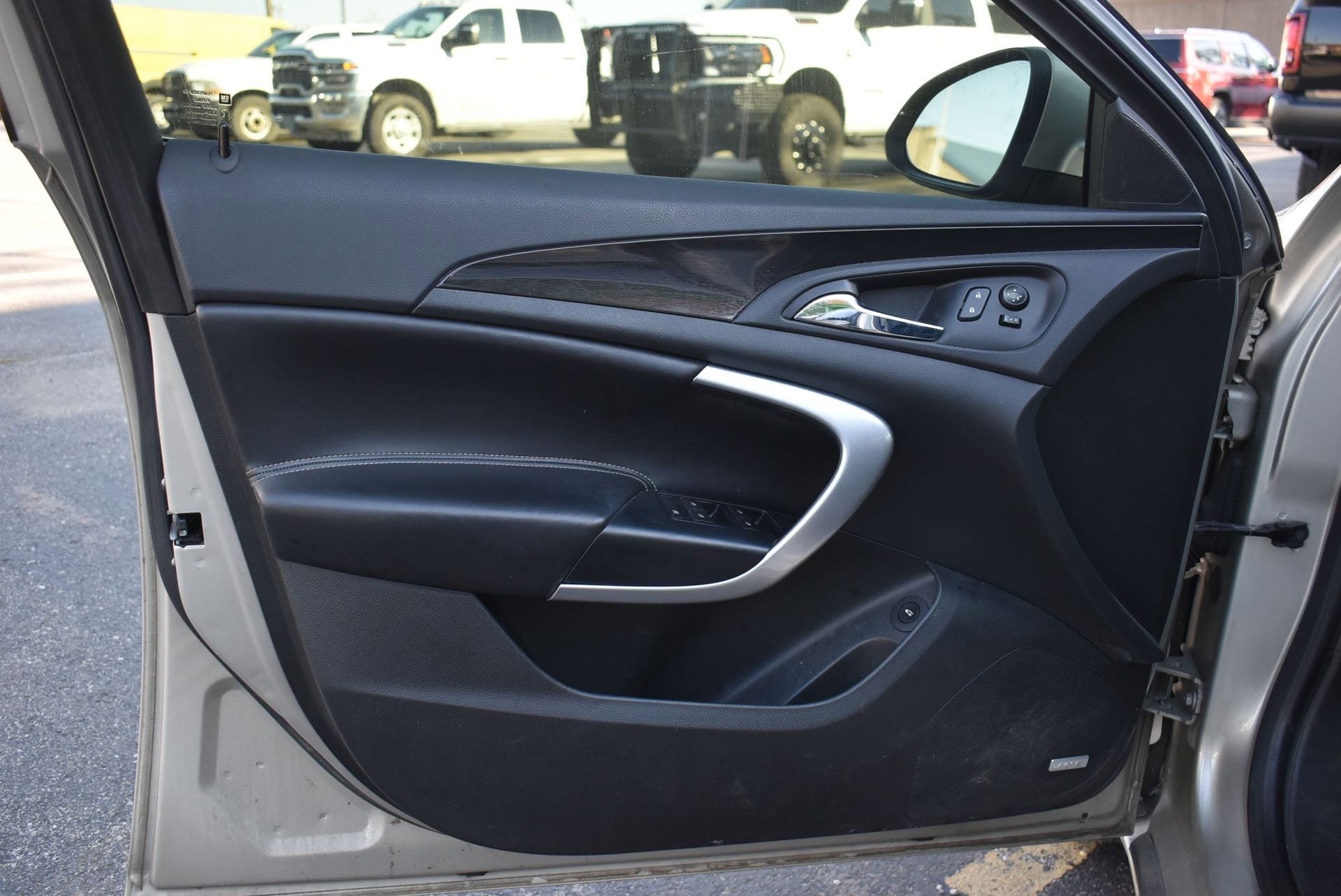 Used 2016 Buick Regal Premium image 11