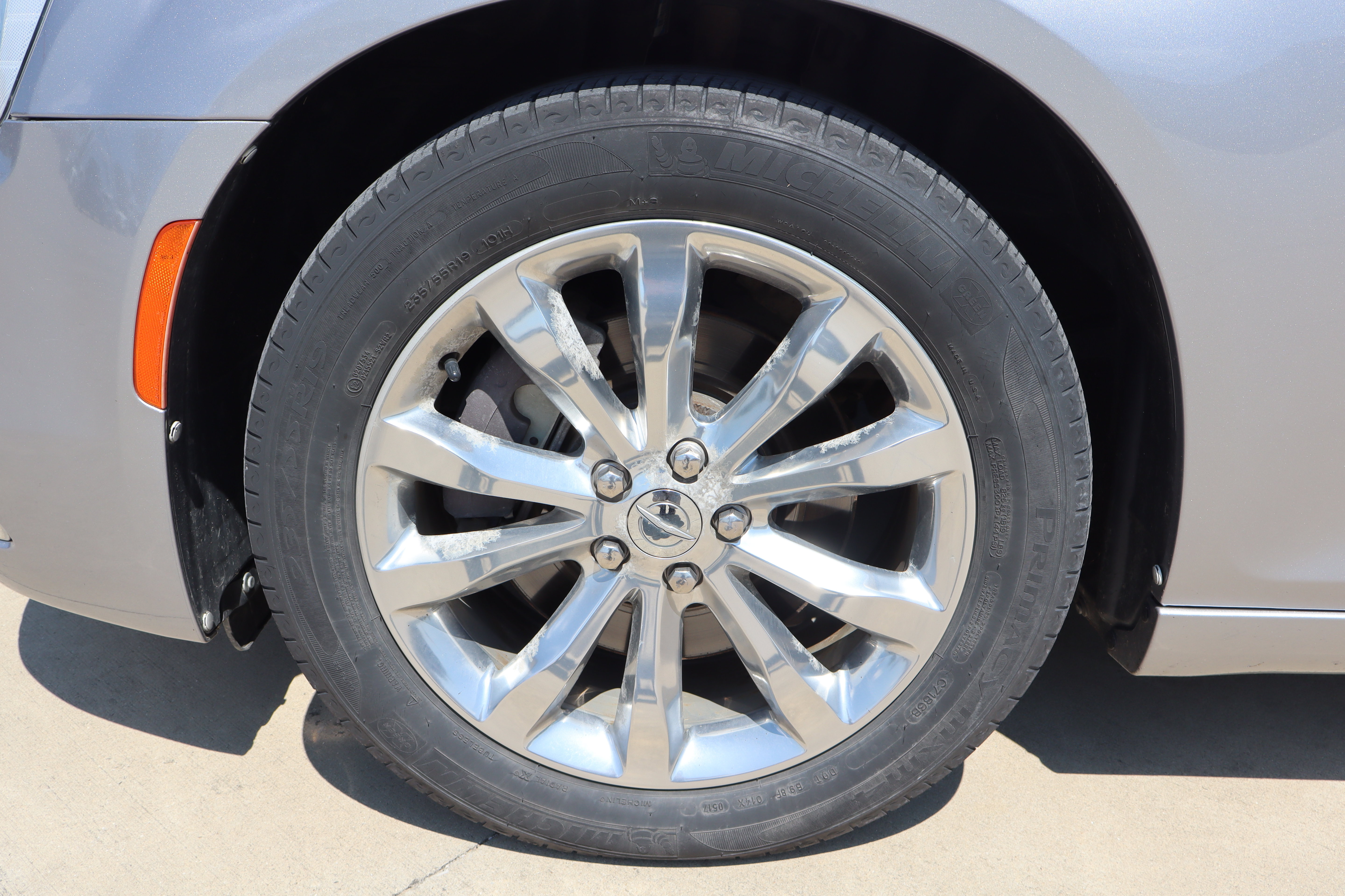 Used 2017 Chrysler 300 C AWD/4WD image 29