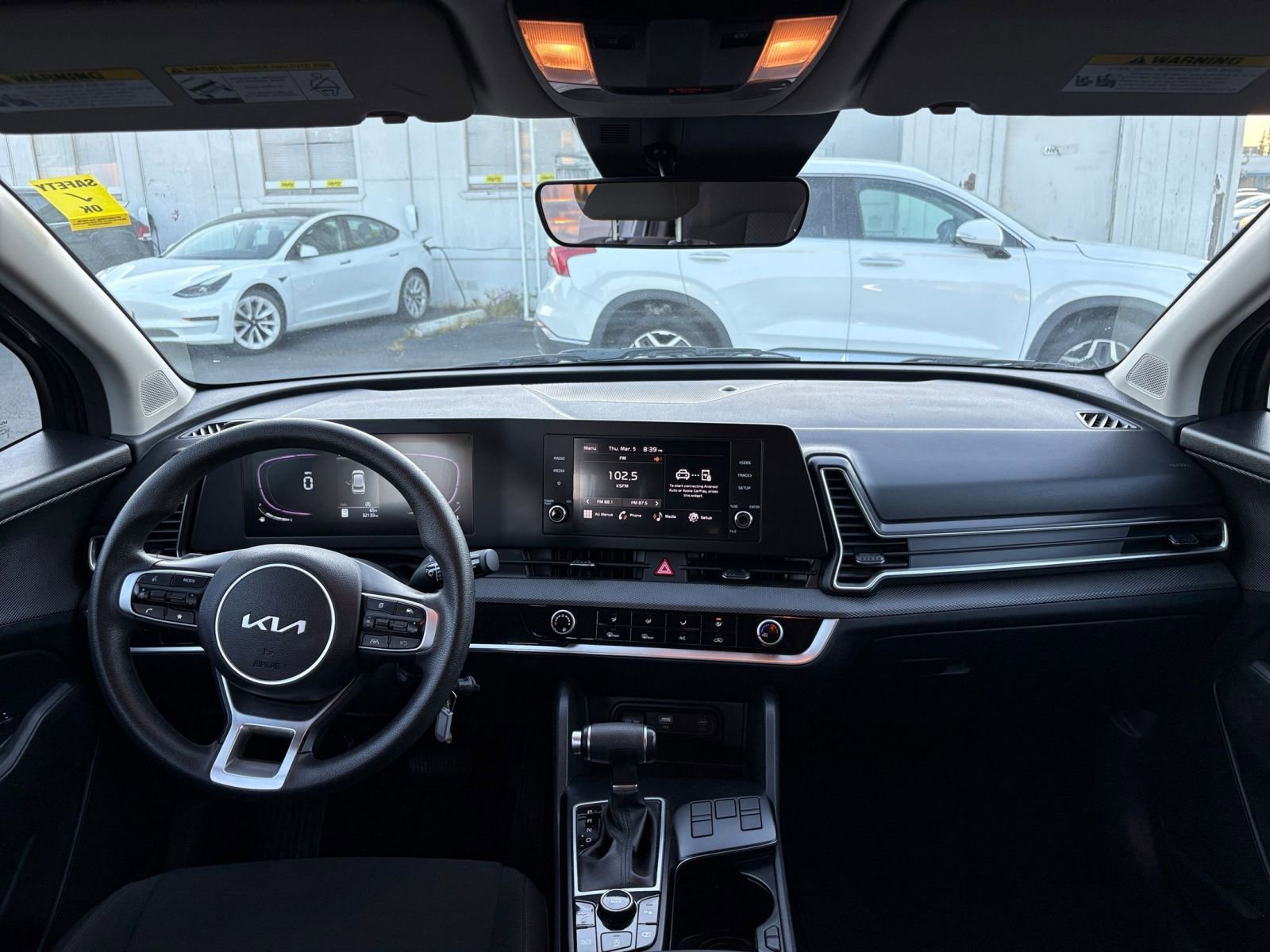 Used 2025 Kia Sportage LX image 32