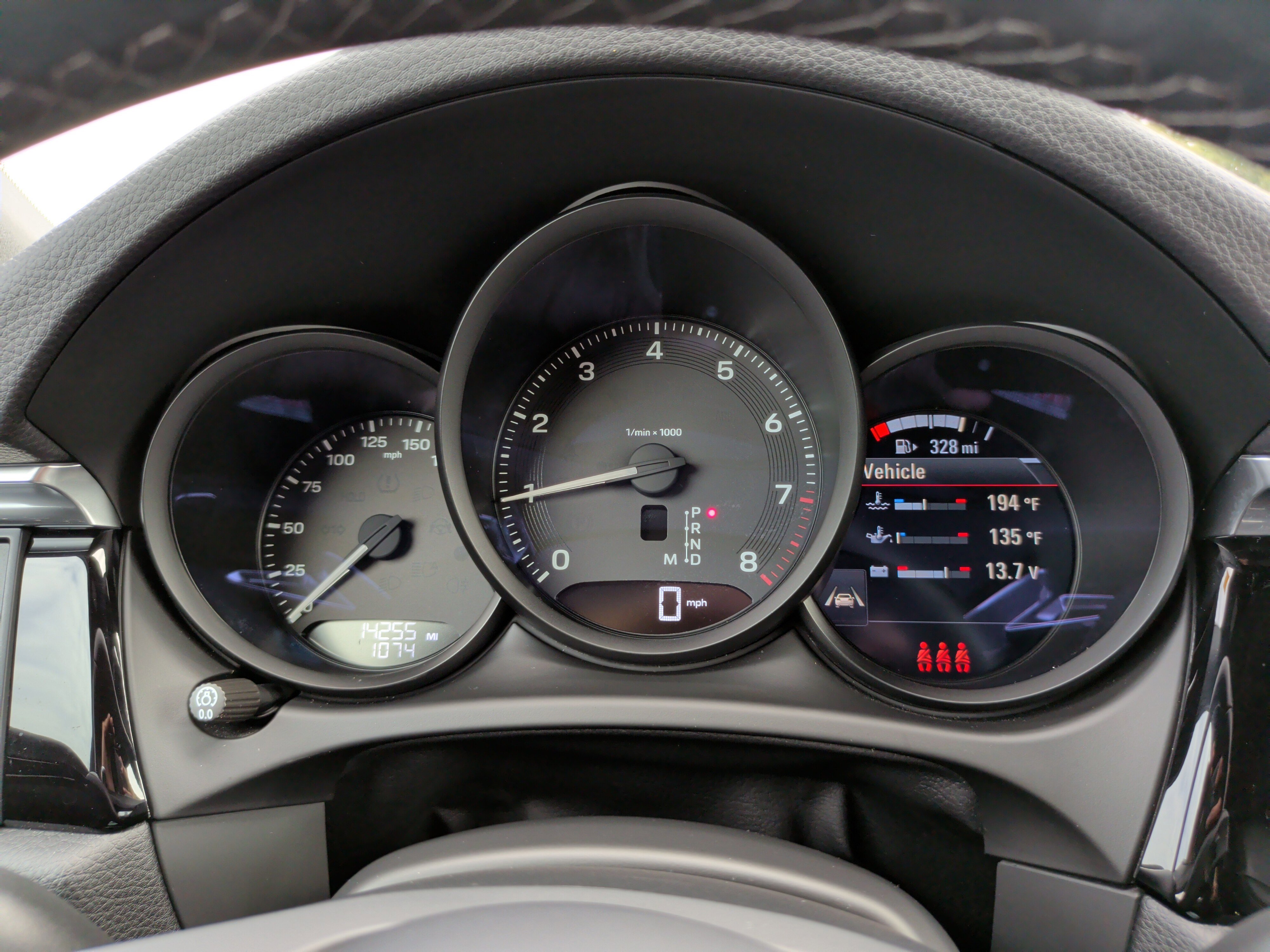 Used 2024 Porsche Macan image 15