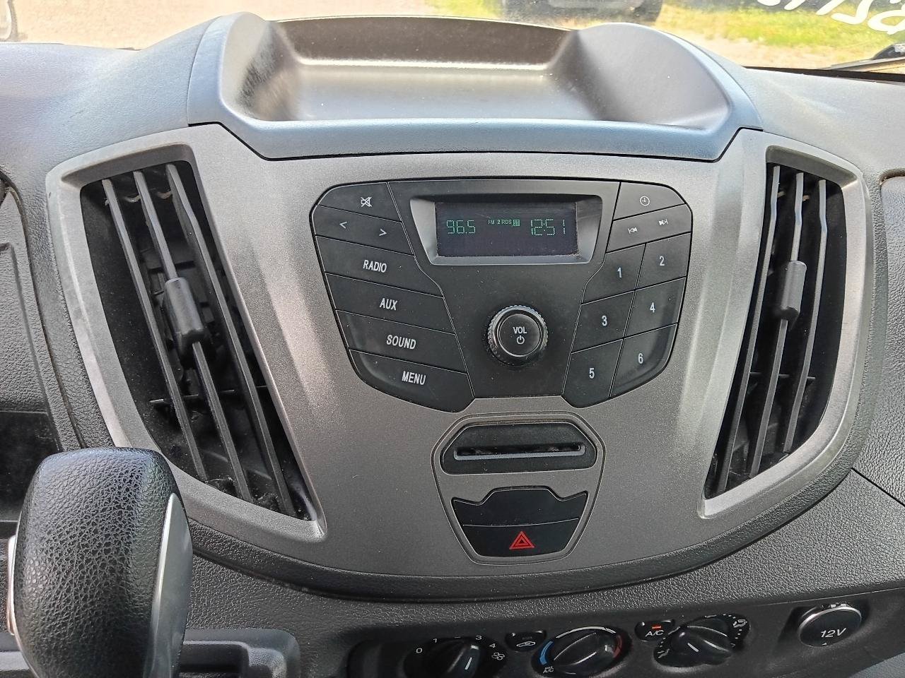 Used 2015 Ford Transit 150 XL RWD image 16