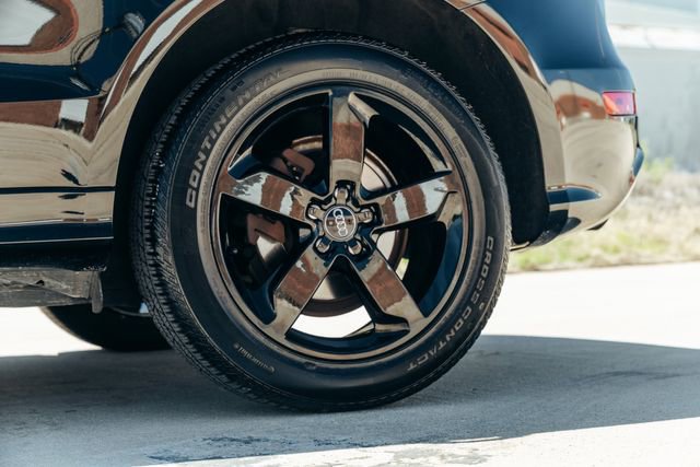 Used 2011 Audi Q5 3.2 Premium Plus w/ Audi MMI Navigation Plus Pkg image 50