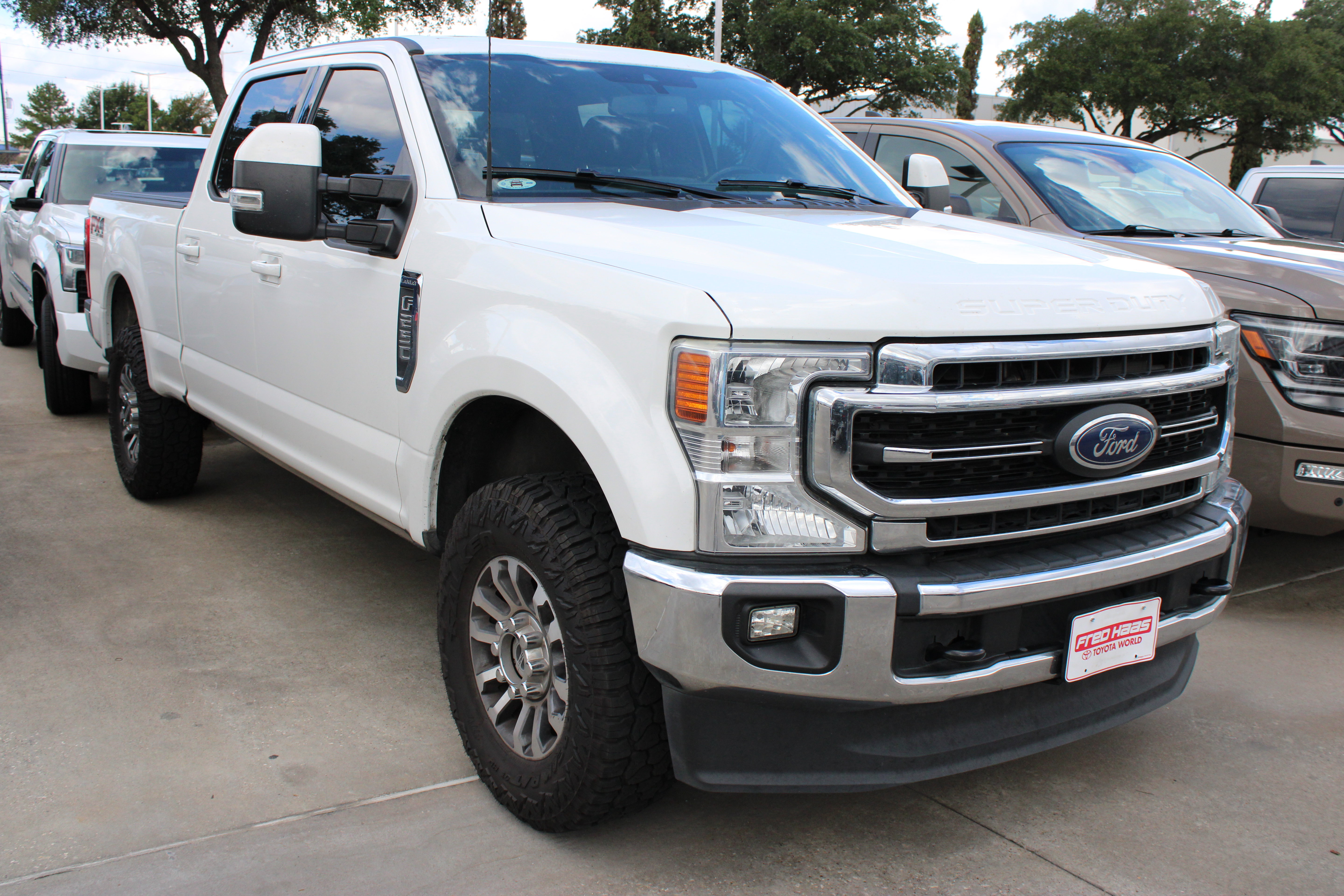 Used 2022 Ford F250 Lariat w/ Lariat Value Package AWD/4WD image 2