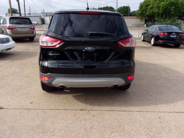 Used 2016 Ford Escape SE FWD image 8