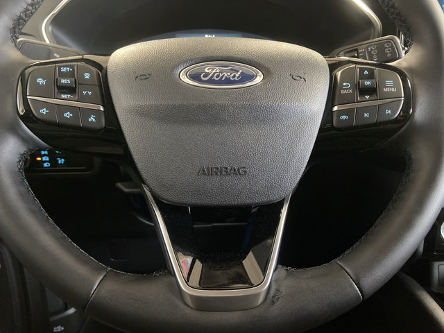 New 2025 Ford Escape SE w/ PHEV Premium Package FWD image 17