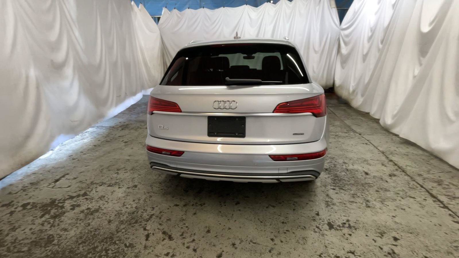 Used 2021 Audi Q5 2.0T Premium w/ Convenience Package AWD/4WD image 8