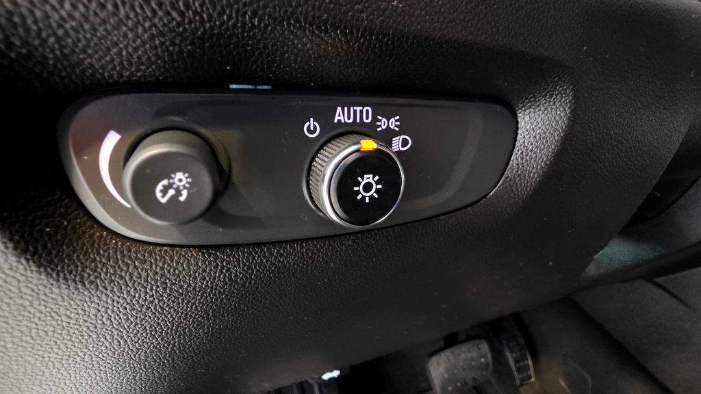 Used 2023 Chevrolet Traverse High Country AWD/4WD image 27