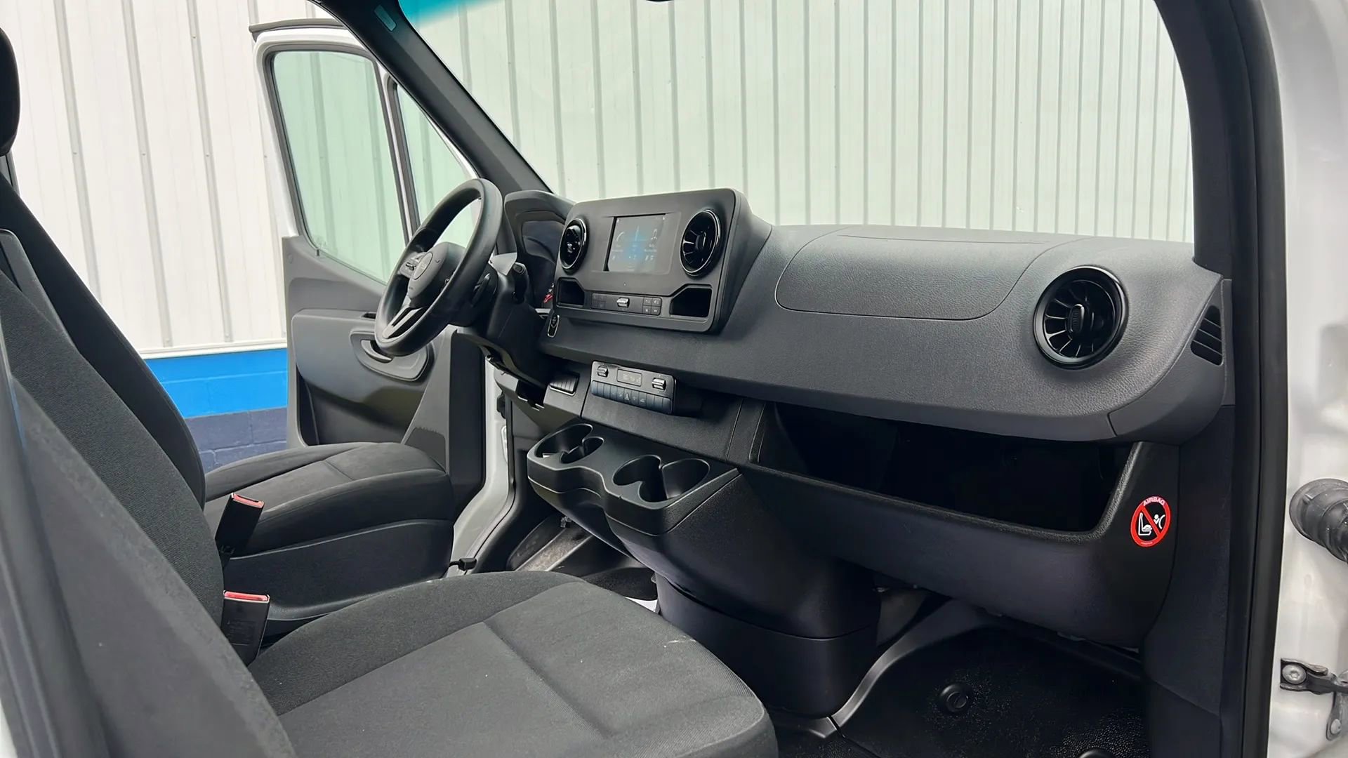 Used 2020 Freightliner Sprinter 2500 image 18