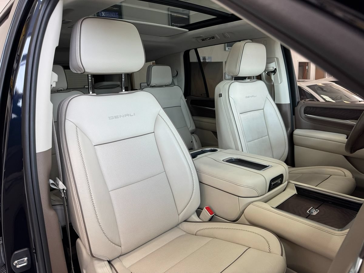 Used 2023 GMC Yukon Denali AWD/4WD image 18