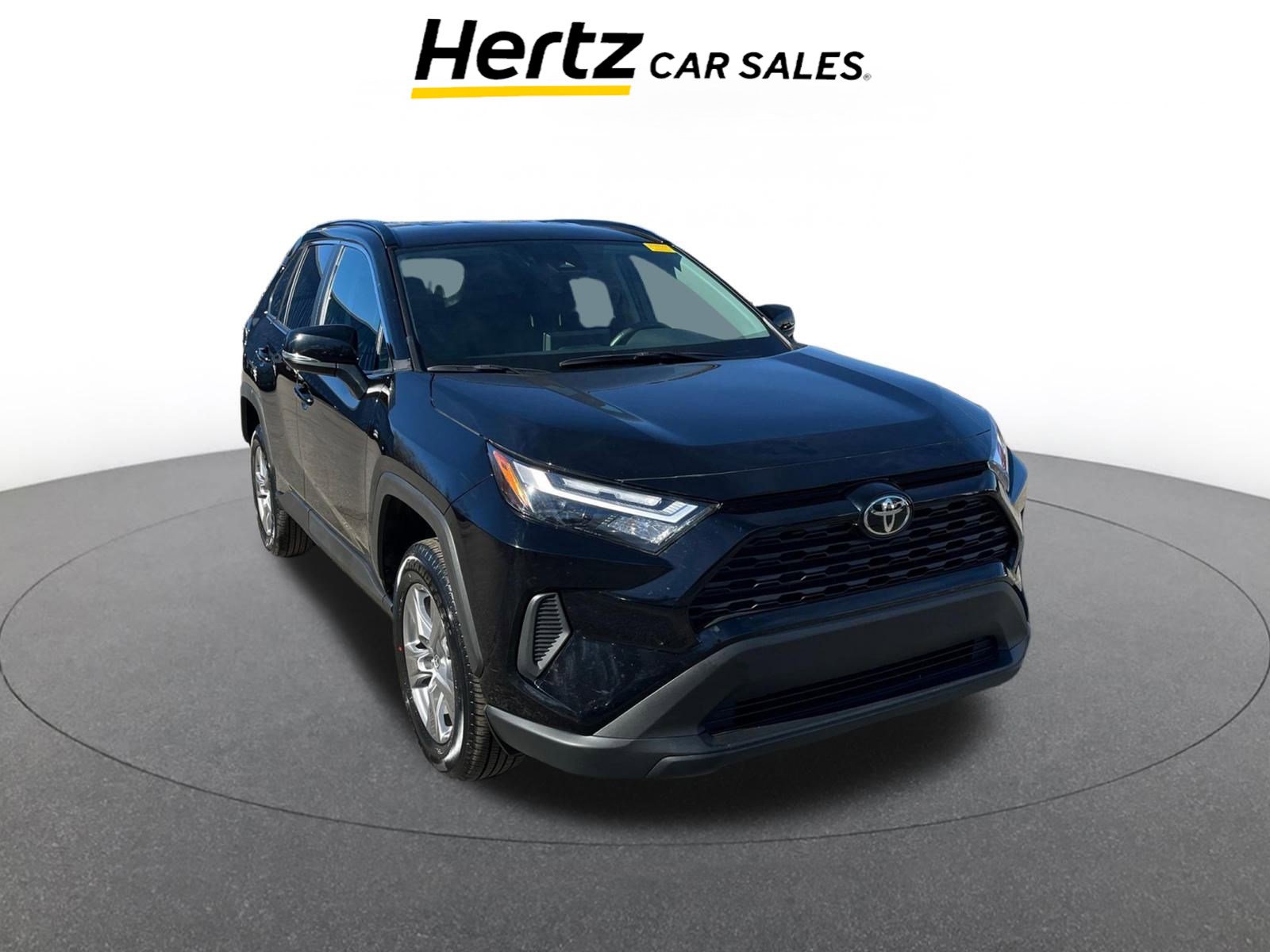 Used 2025 Toyota RAV4 XLE image 1