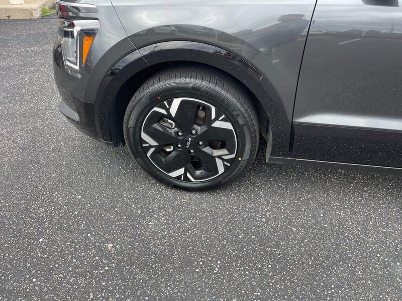 Used 2023 Kia Niro Wind w/ Wind Preserve Package FWD image 6