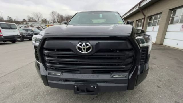 Used 2024 Toyota Tundra SR5 w/ SR5 Convenience Package AWD/4WD image 7
