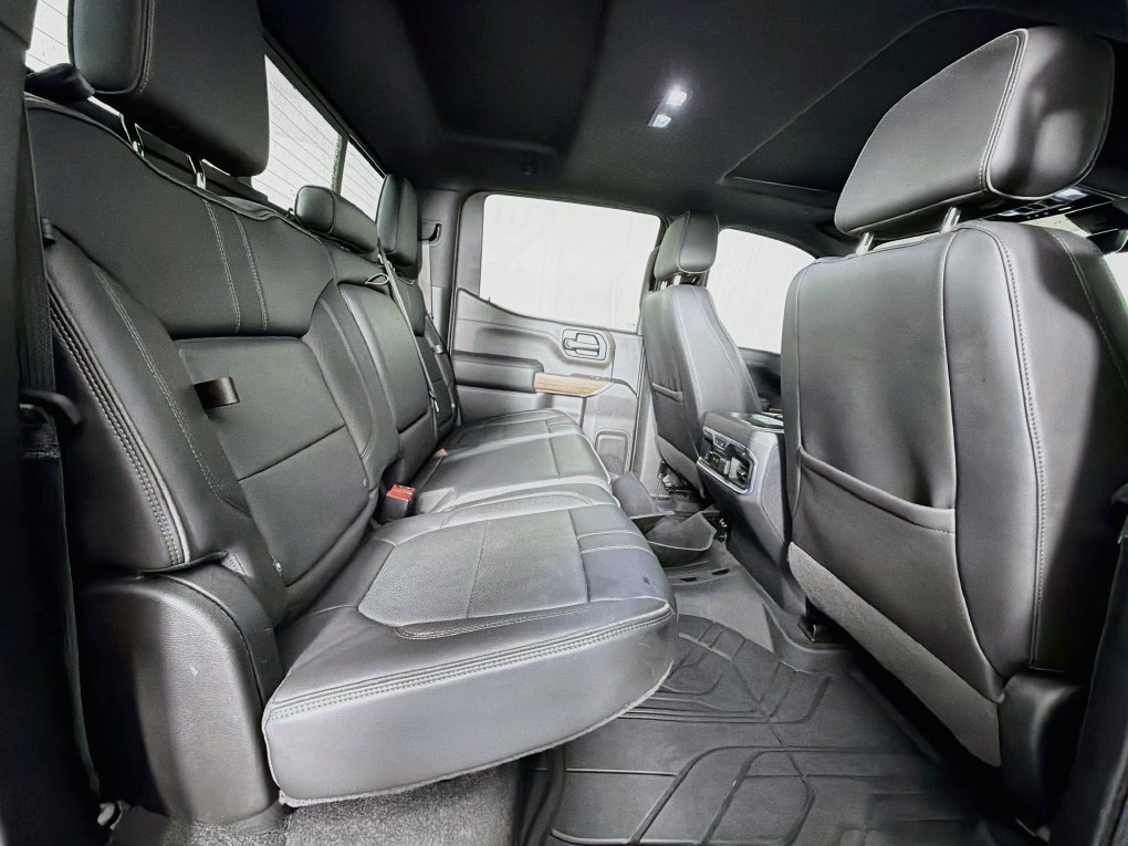 Used 2020 Chevrolet Silverado 1500 High Country w/ Technology Package AWD/4WD image 30