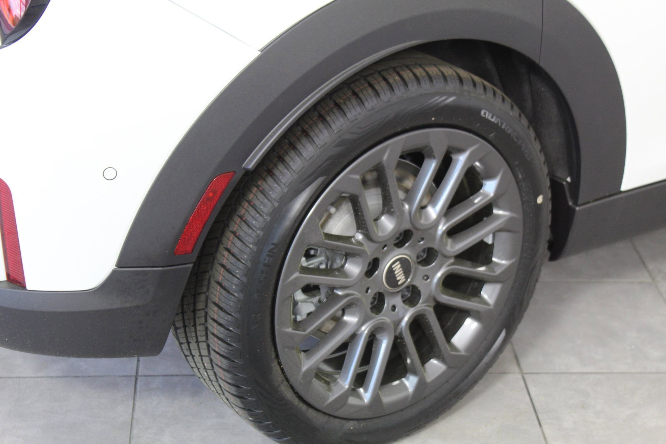 Certified 2025 MINI Cooper S image 10