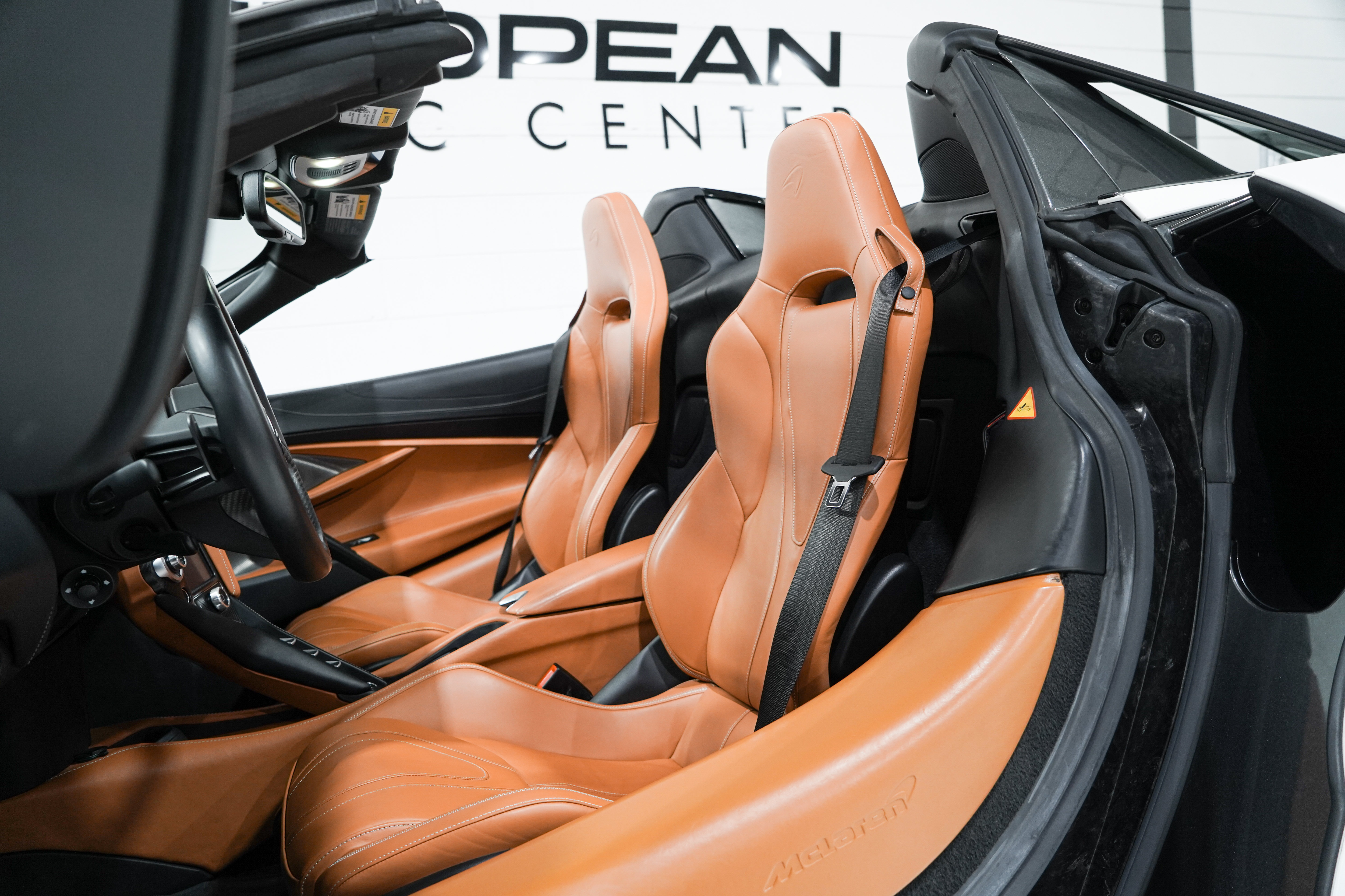 Used 2020 McLaren 720S Spider RWD image 29