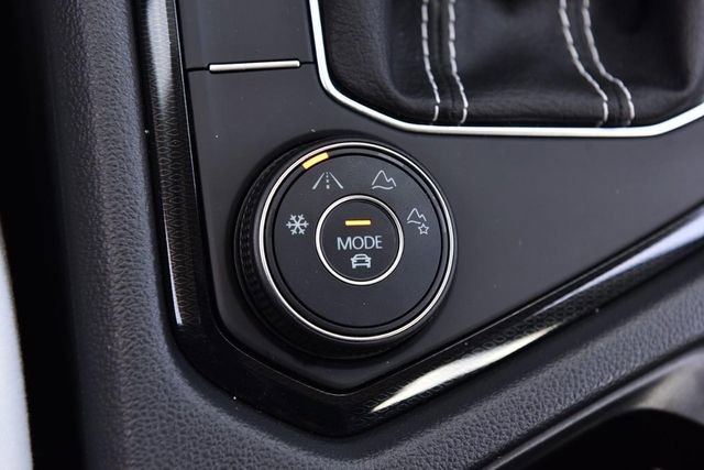 Used 2025 Volkswagen Taos S image 17