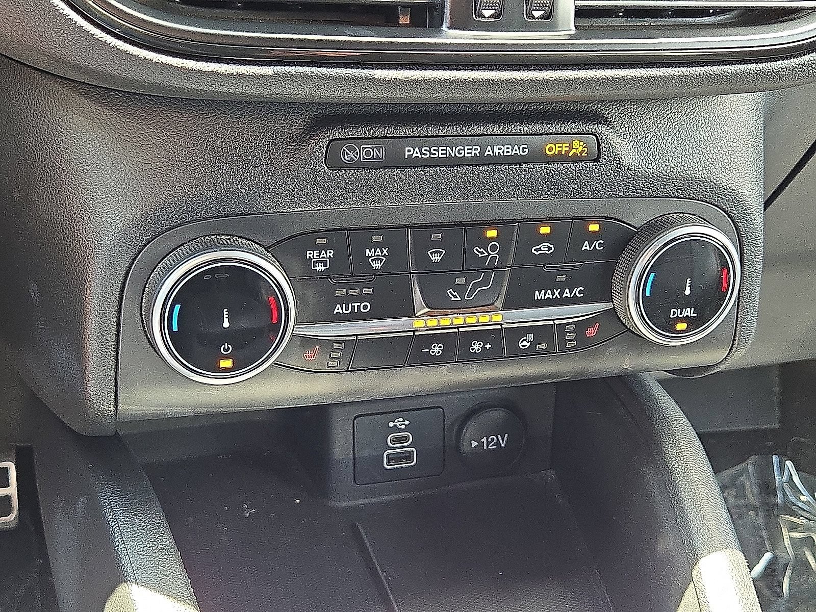 Used 2024 Ford Escape ST-Line AWD/4WD image 27