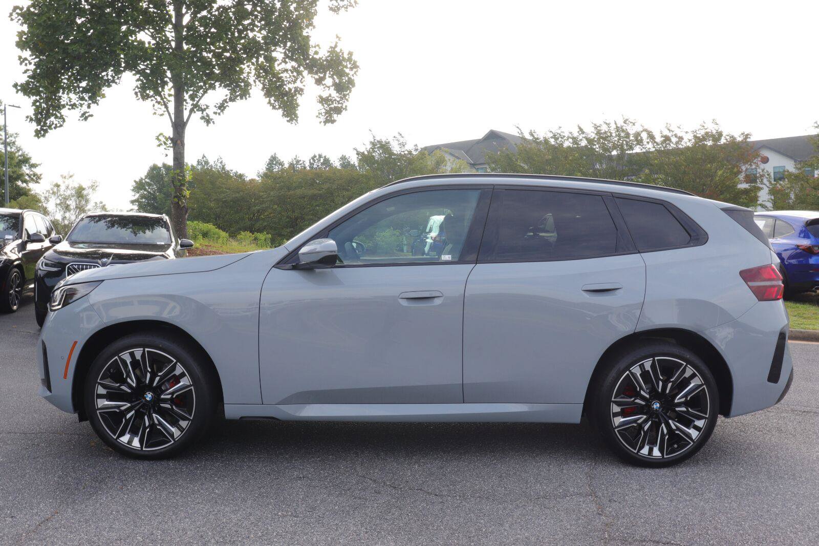 New 2026 BMW X3 xDrive30i w/ Premium Package AWD/4WD image 3