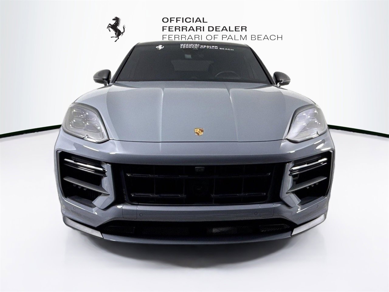 Used 2024 Porsche Cayenne Turbo GT image 2