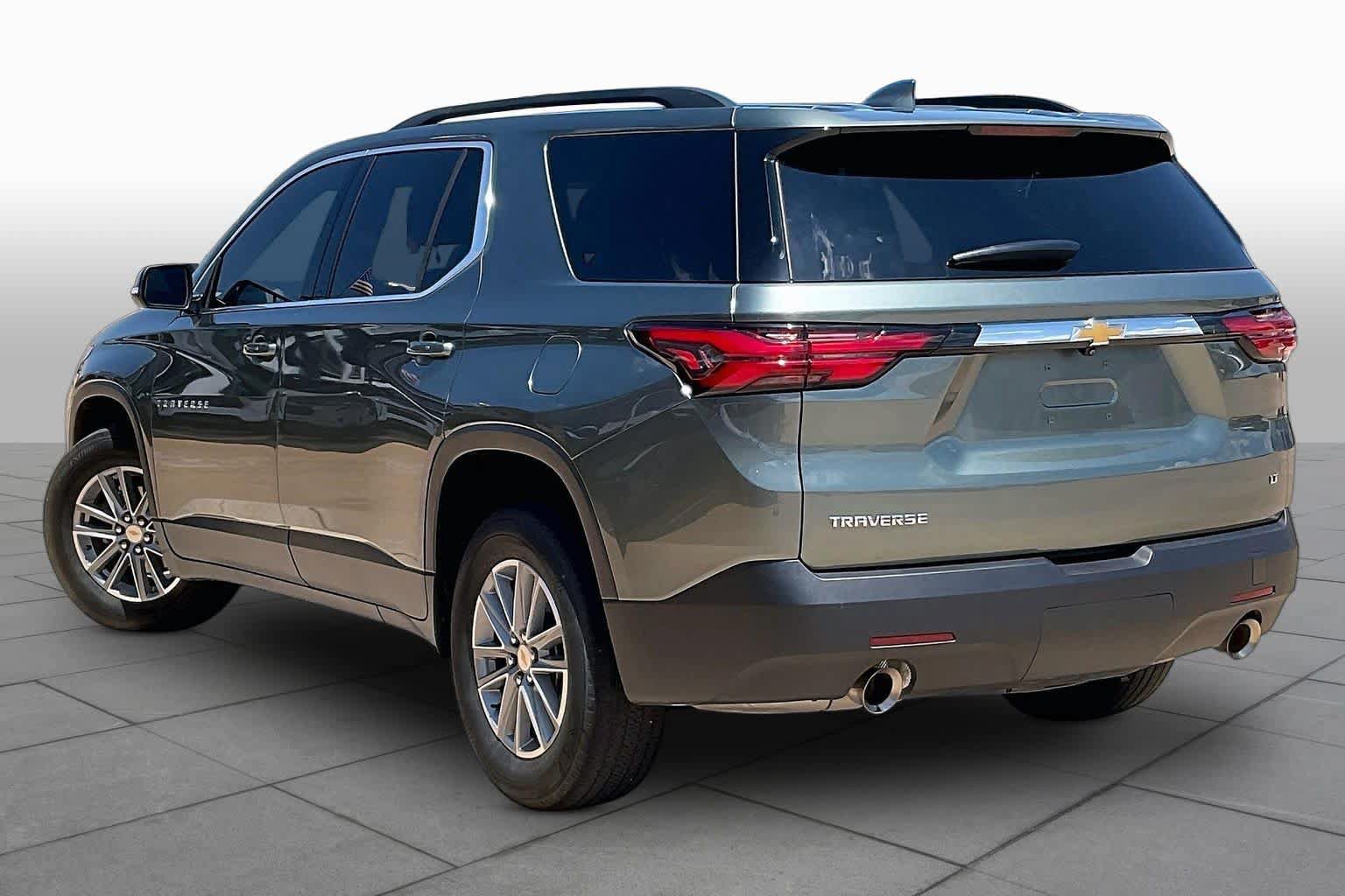 Used 2023 Chevrolet Traverse LT FWD image 12