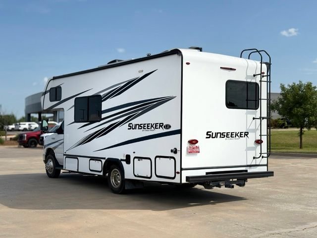 Used 2023 Ford E-350 and Econoline 350 Super Duty w/ Motorhome Prep Package RWD image 5