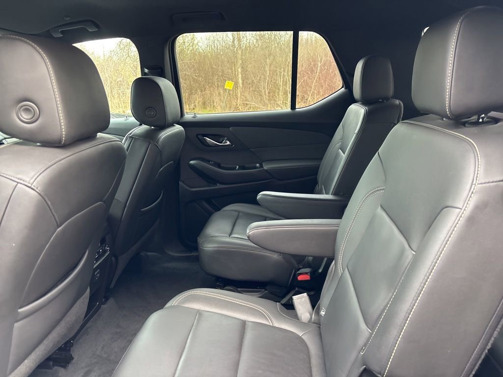 Used 2023 Chevrolet Traverse LT AWD/4WD image 36