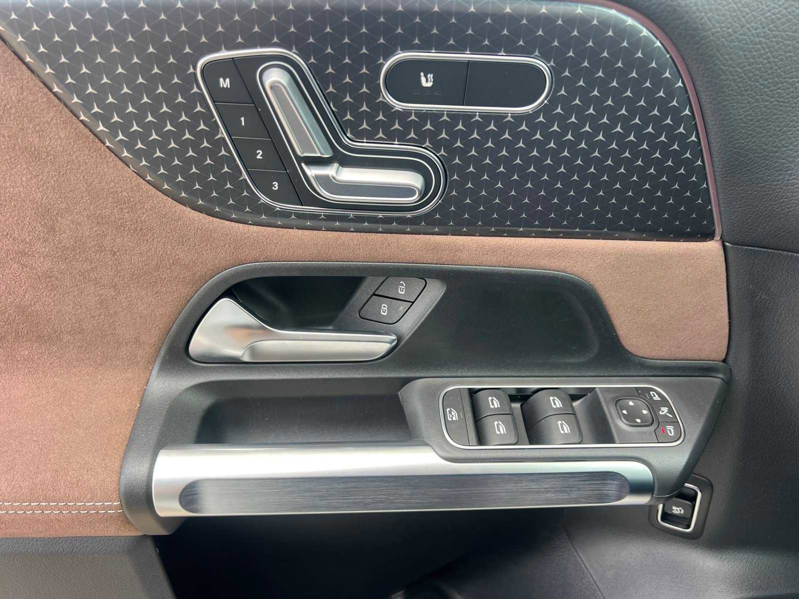 New 2026 Mercedes-Benz GLB 250 image 22