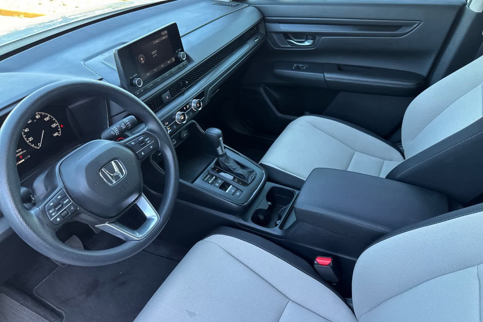 Used 2025 Honda CR-V LX image 11