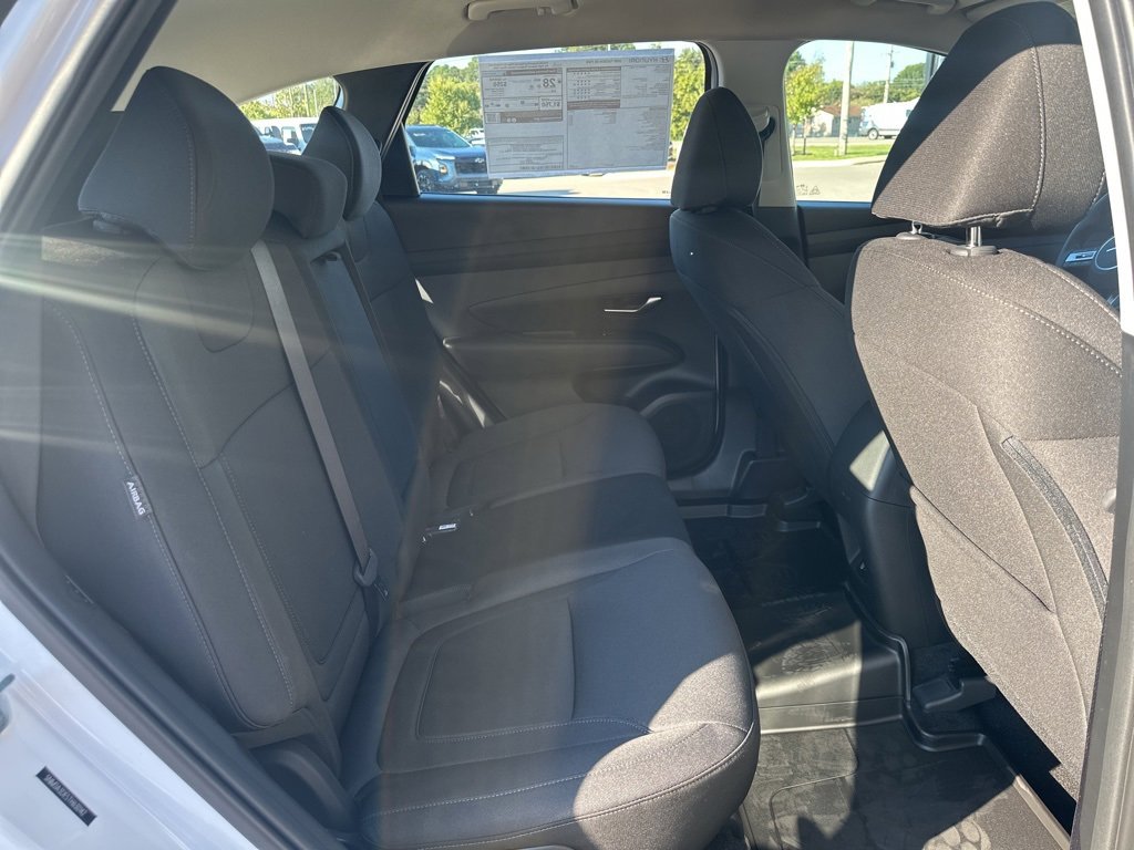 New 2026 Hyundai Tucson SE image 13