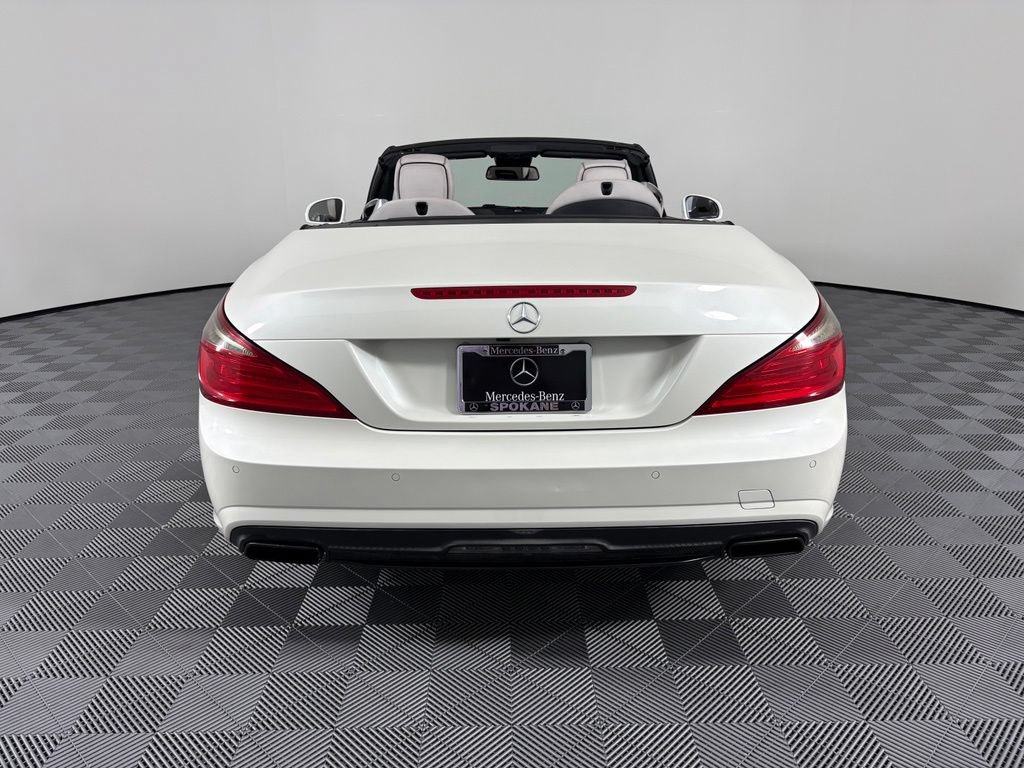 Used 2014 Mercedes-Benz SL 550 image 15