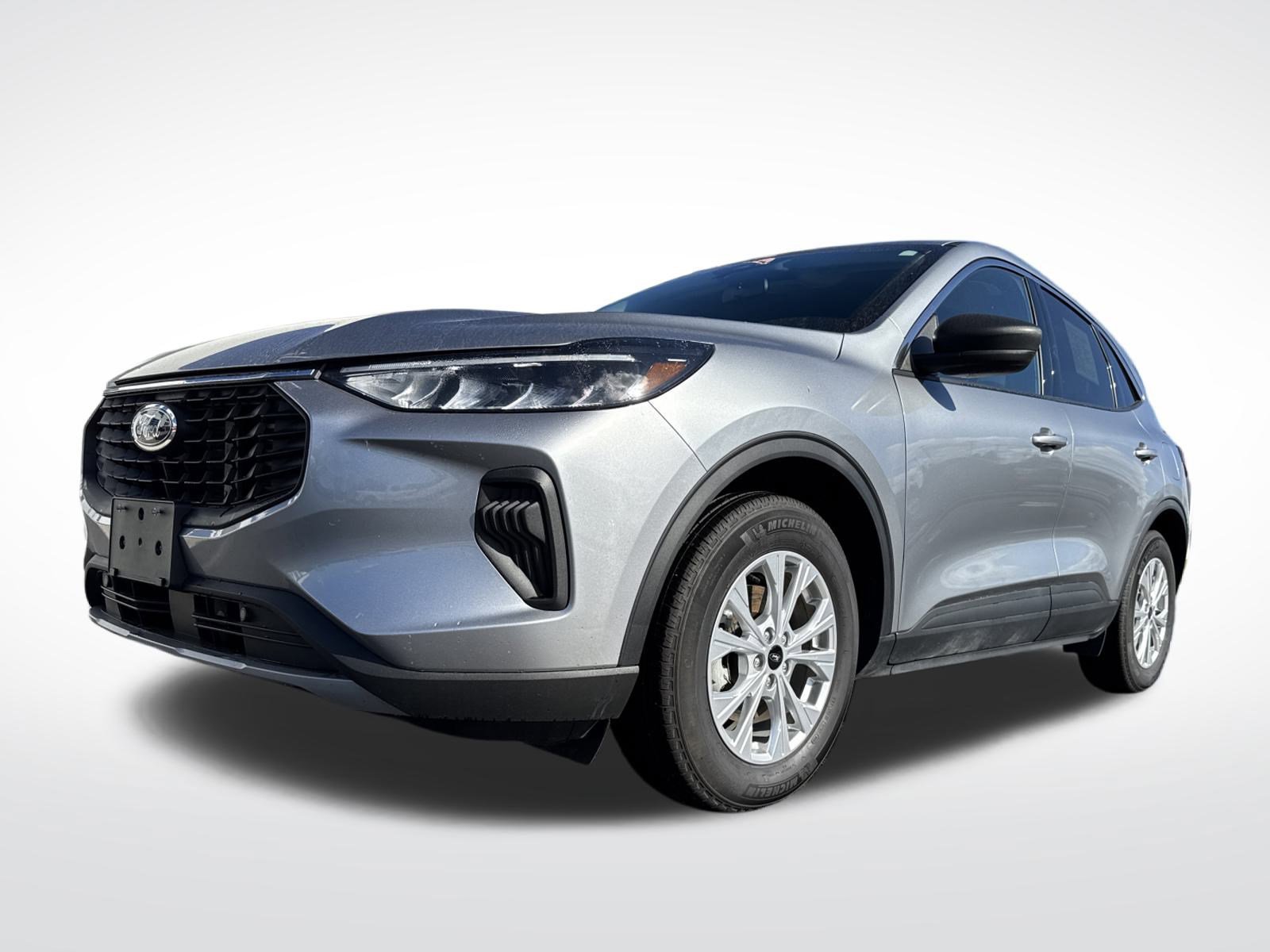 Used 2024 Ford Escape Active w/ Cold Weather Package image 2