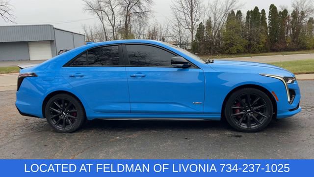 Used 2023 Cadillac CT4 V w/ Technology Package image 9