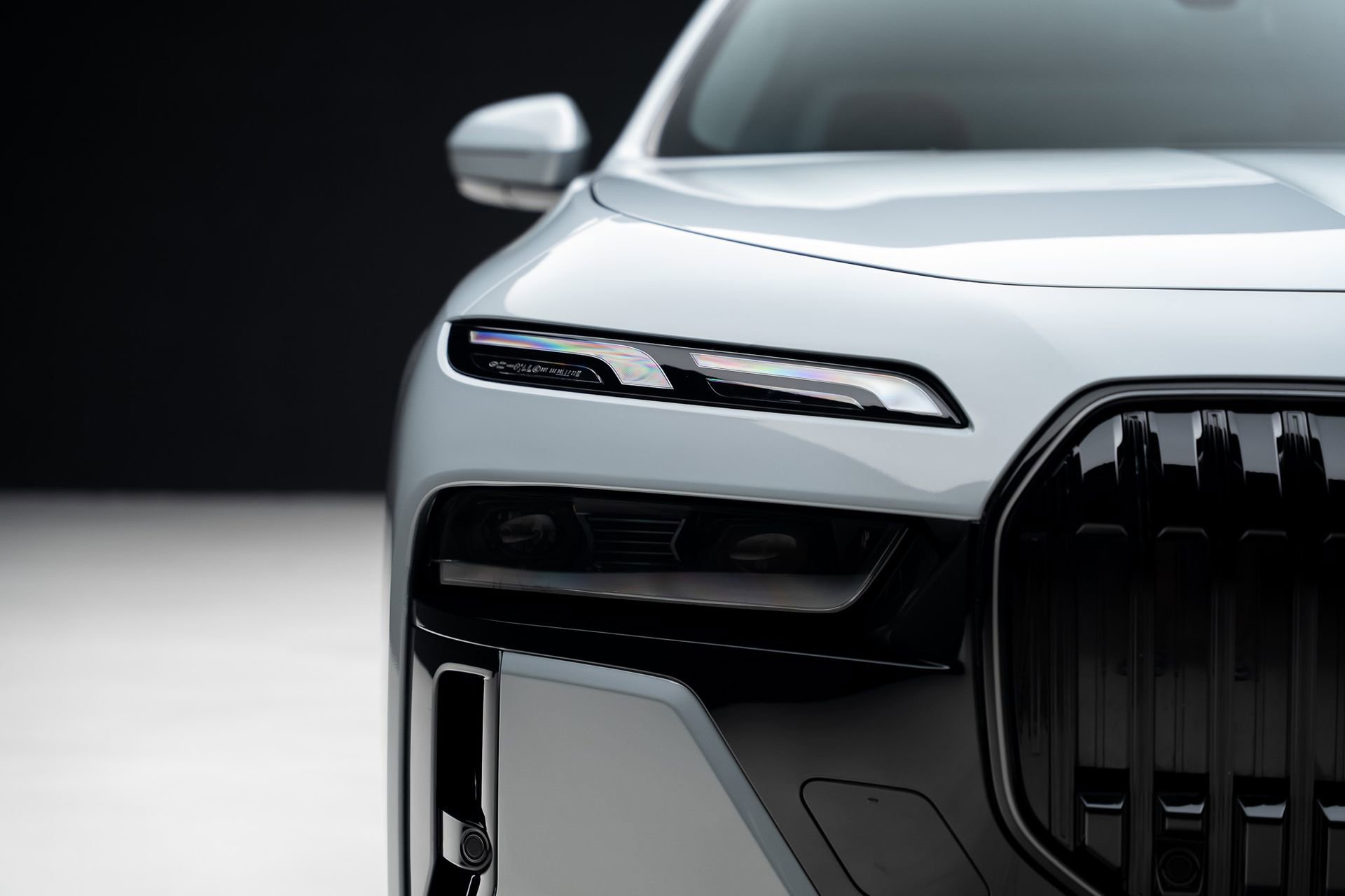 Used 2024 BMW i7 eDrive50 w/ M Sport Package image 9